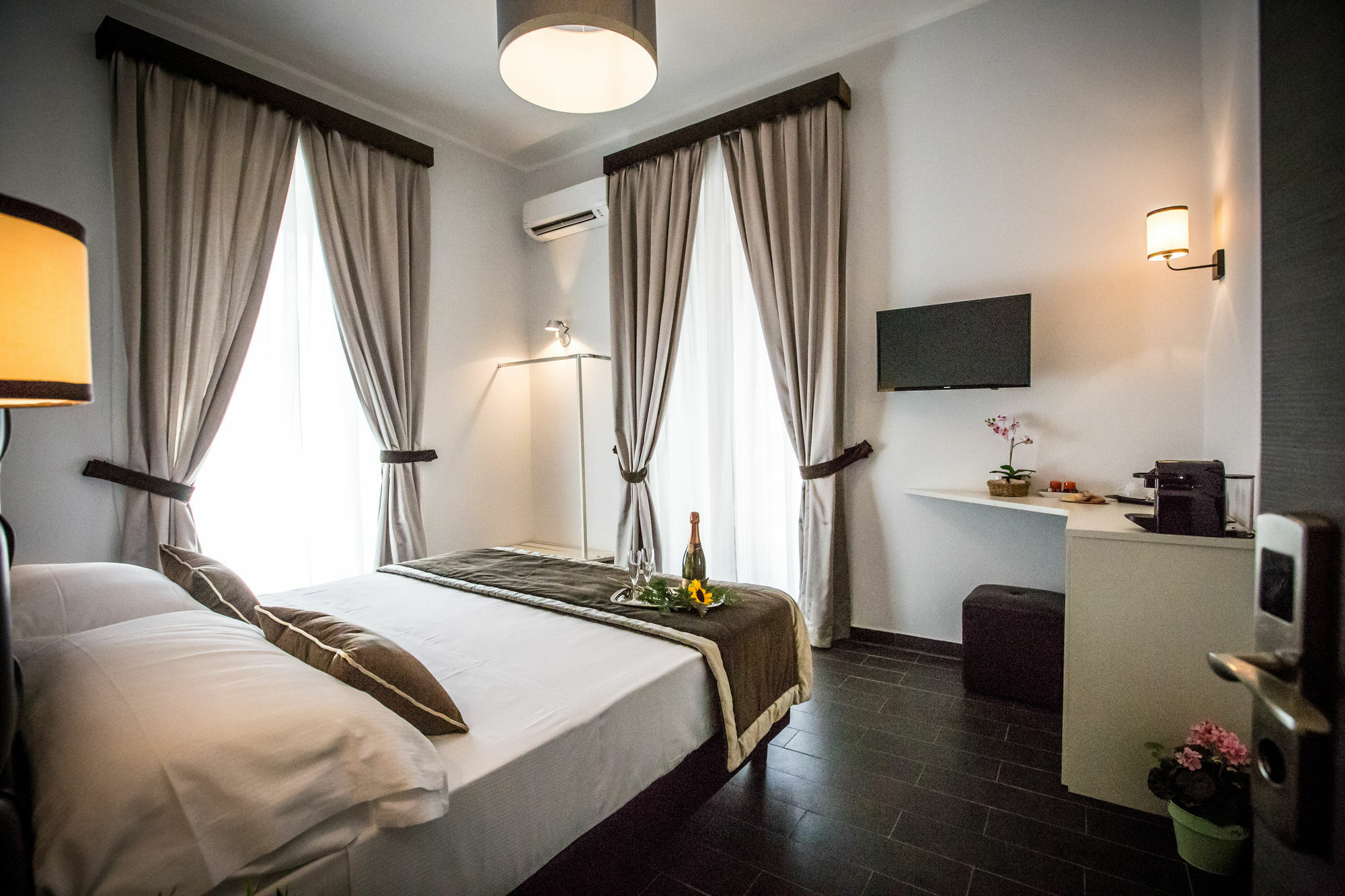 San Pietro Leisure And Luxury Hotel Рим Екстериор снимка